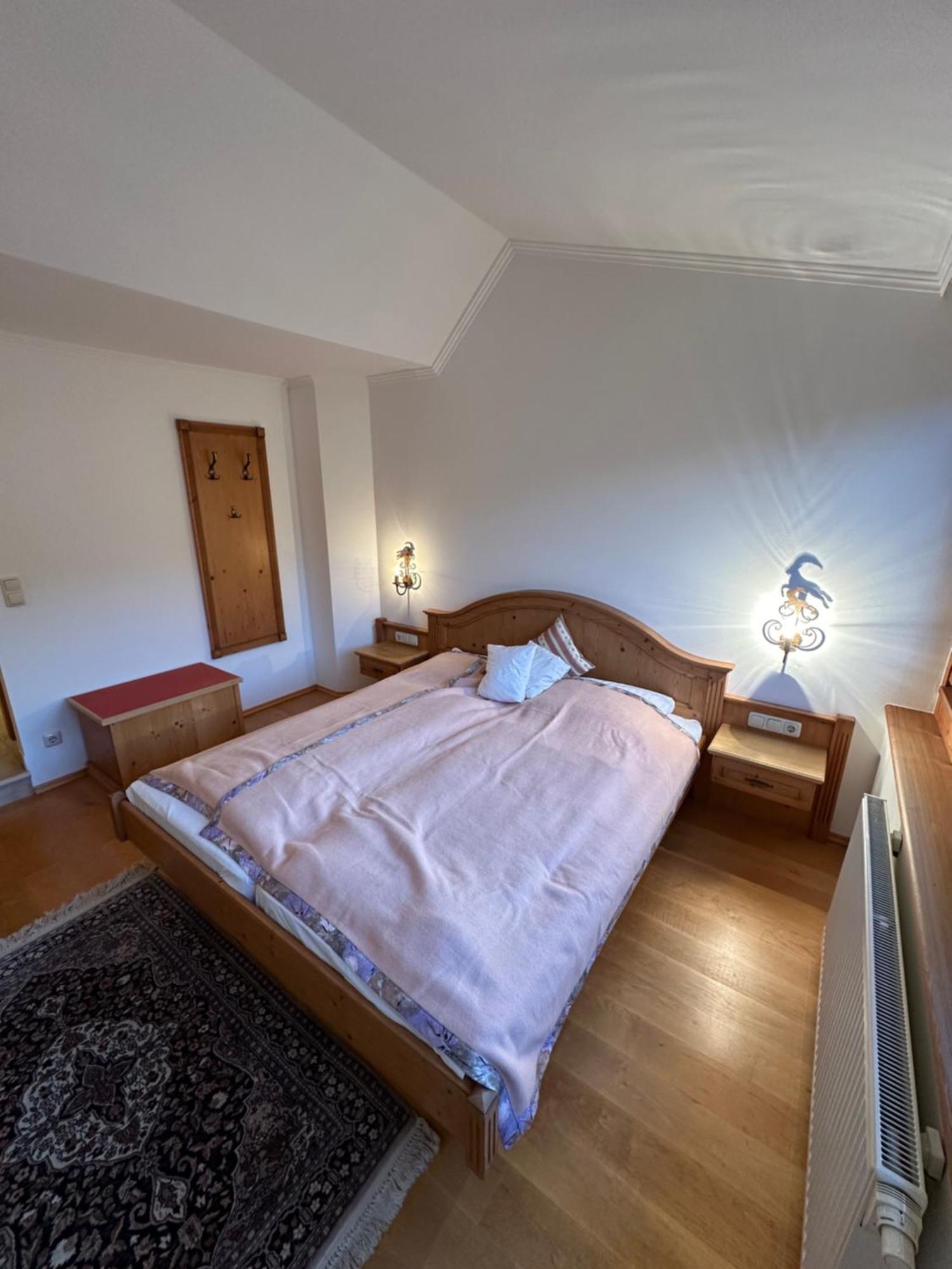 Esterer Grödig Esterno foto